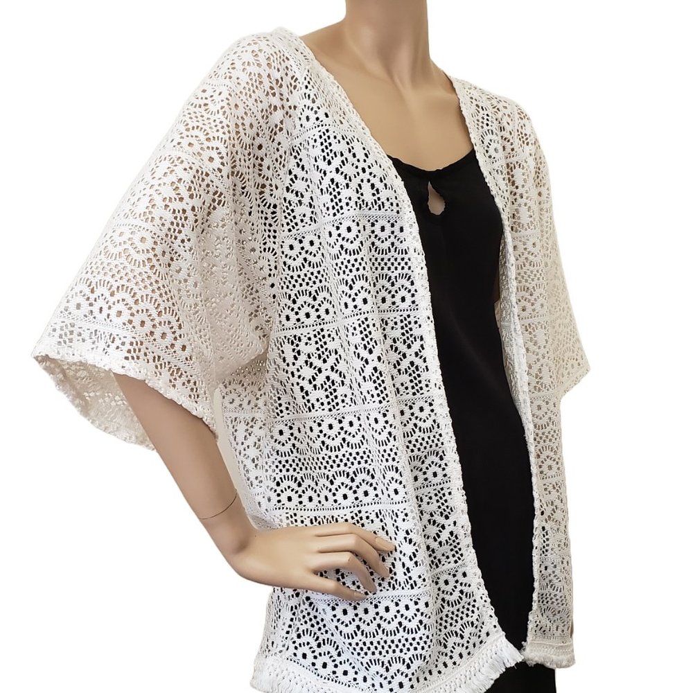 Gossip Fringed Crochet Kimono SZ M Cream/Ivory